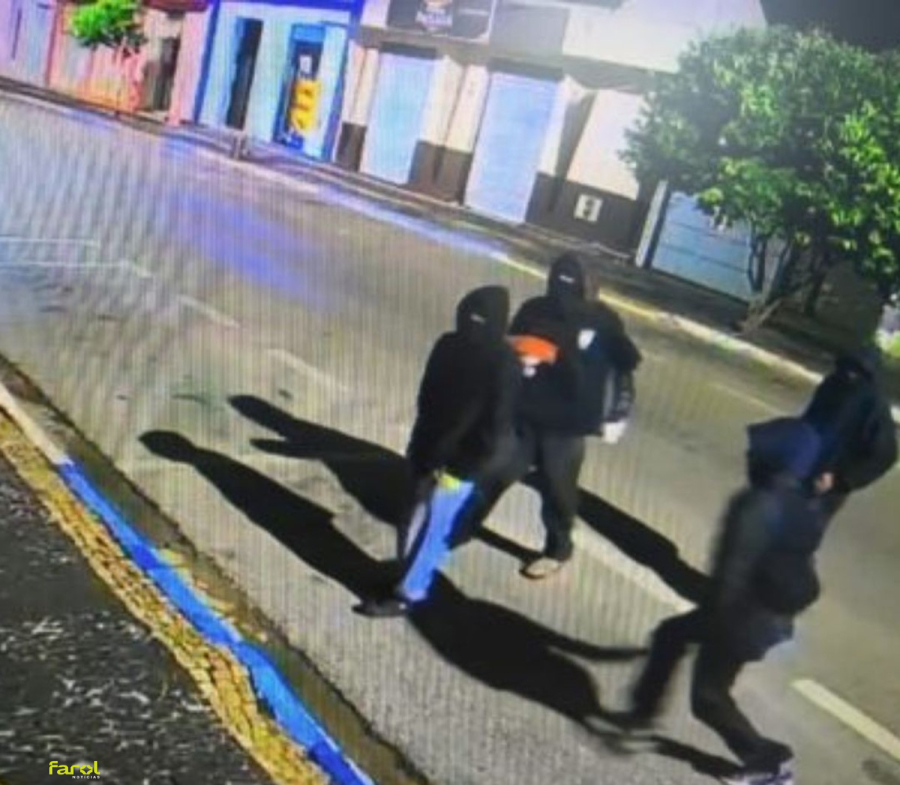 Polícia Civil prende jovem e apreende adolescentes por tentativa de furto a loja 