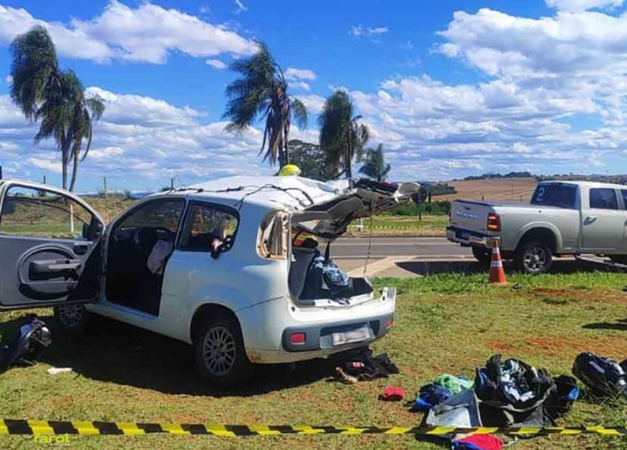 Tragédia na SP-258 deixa mãe e três filhos mortos; pai fica em estado grave