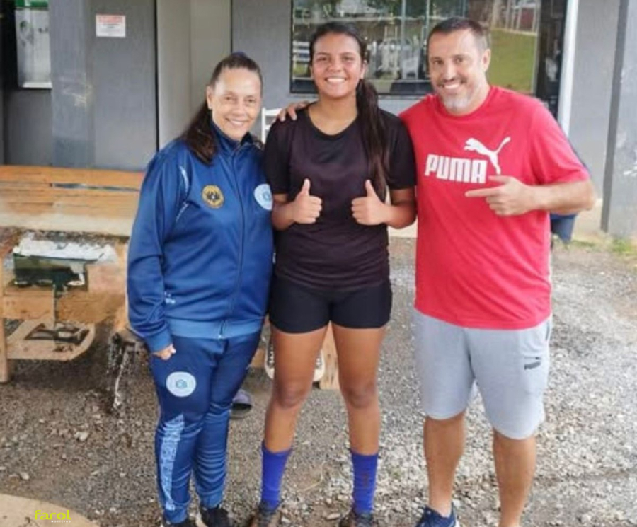 Atleta de Coronel Macedo é aprovada em avaliação do futebol feminino do EC São Bento