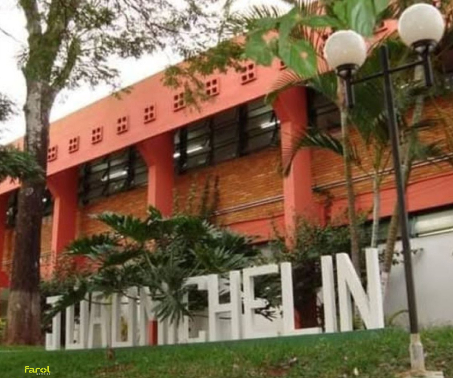 Justiça suspende regras de conduta em escolas cívico-militares; decisão afeta unidades de Itaí e Avaré