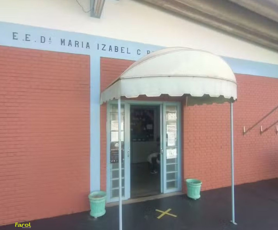 Inspetora de escola cívico-militar registra boletim de ocorrência após ser ofendida por dois alunos