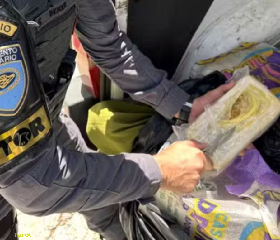 Trio é preso em flagrante com mais de 400 kg de pasta base de cocaína em rodovia no interior de SP