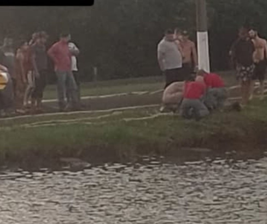 Dois banhistas morrem afogados em lago municipal 