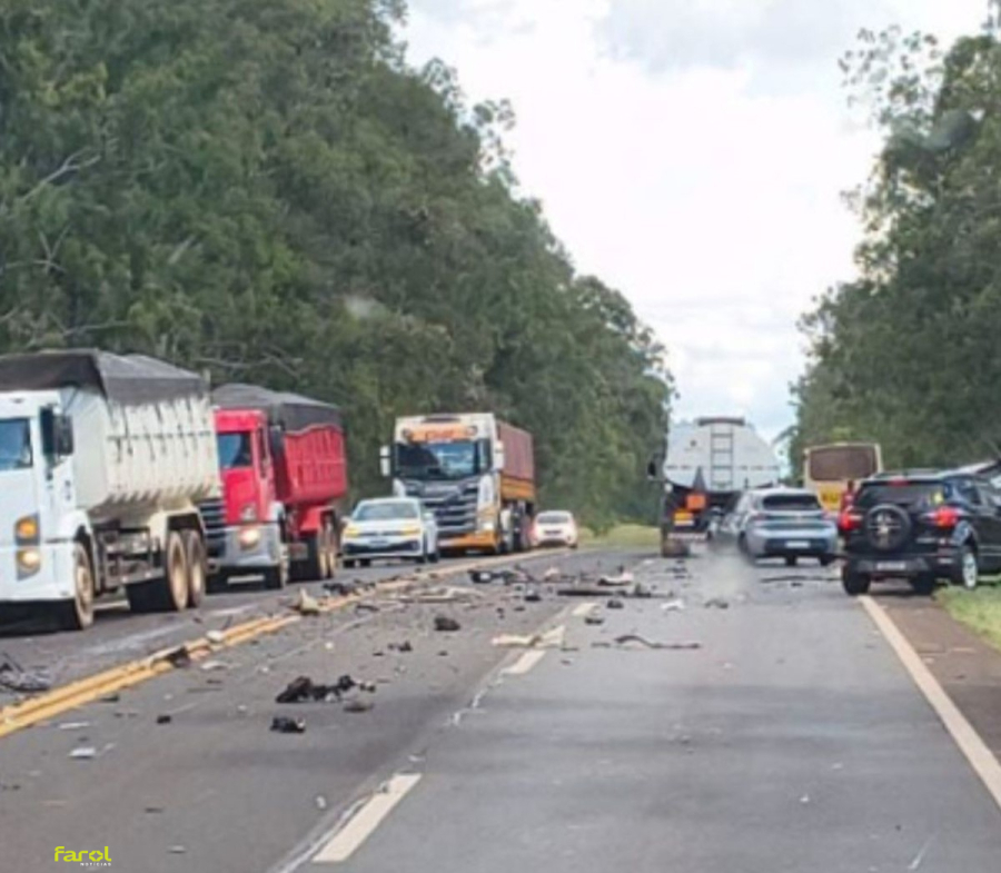 Acidente na SP-255 deixa um morto e dois feridos da mesma família