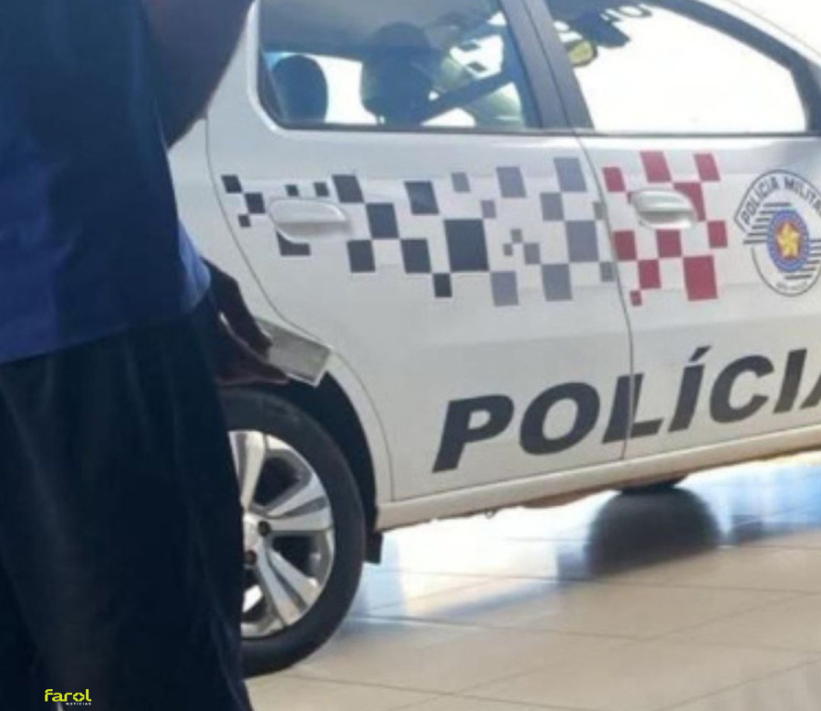 Homem é preso após invadir casa e ameaçar morador com faca 