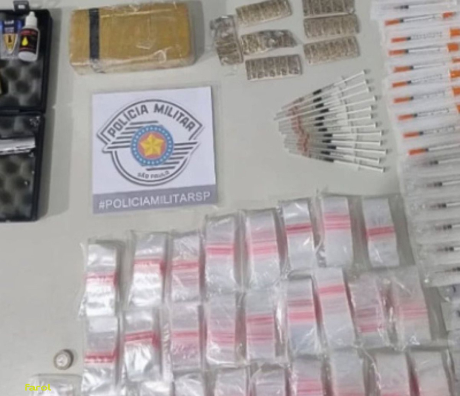 Homem procurado pela Justiça é preso com mais de 1 kg de crack e tenta subornar policiais 