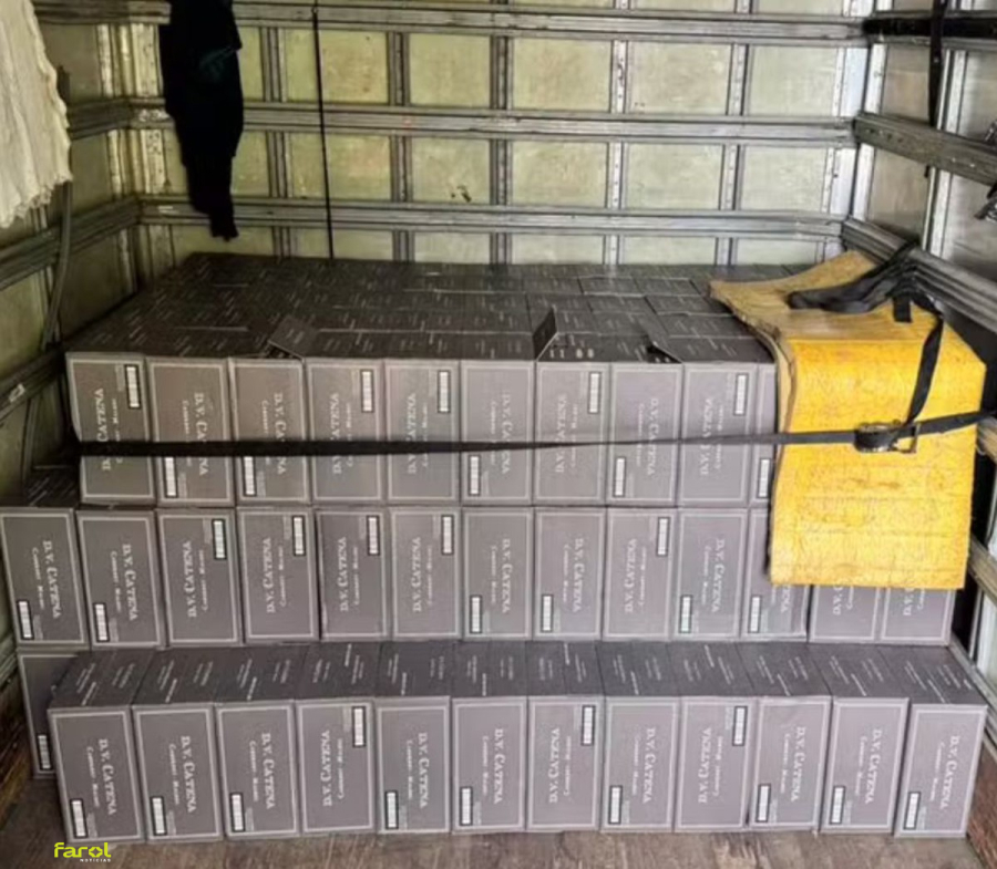 Polícia apreende carga irregular de vinhos importados avaliada em R$ 100 mil 