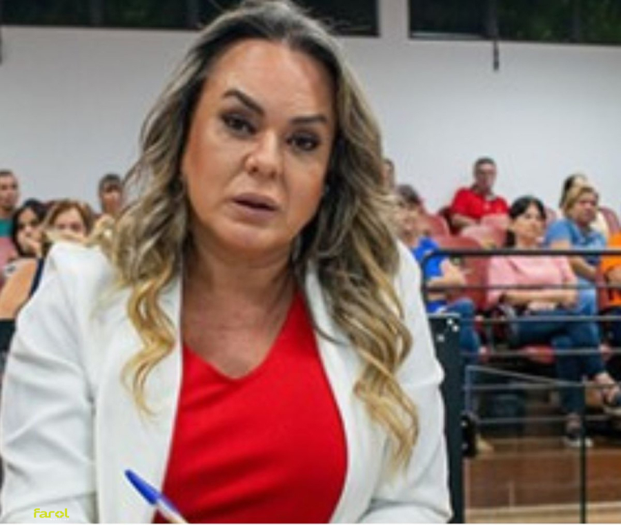 Justiça extingue Comissão Processante contra vereadora Fernanda Carrara 