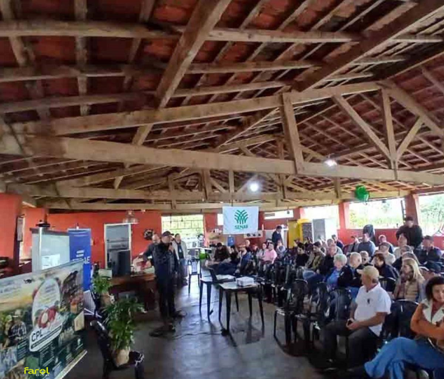 Agricultores participam de encontro da CPL da Lichia em Tejupá e fortalecem a fruticultura regional