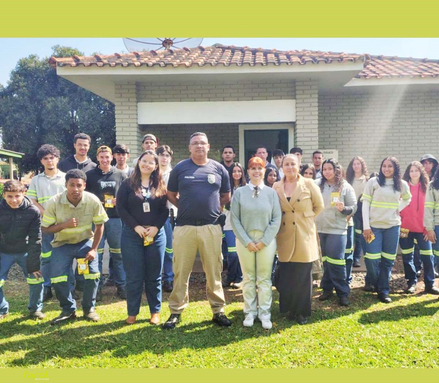 Polícia Civil orienta jovens sobre vícios e seus impactos sociais