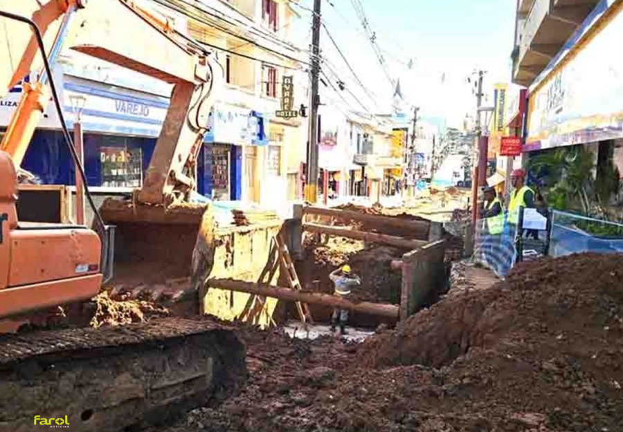 Obra contra enchentes avança até a Rua Alagoas, no centro da cidade