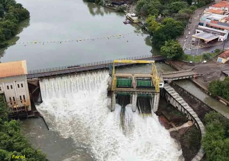 Usina Hidrelétrica libera mais de 450 m³/s acima da vazão média histórica